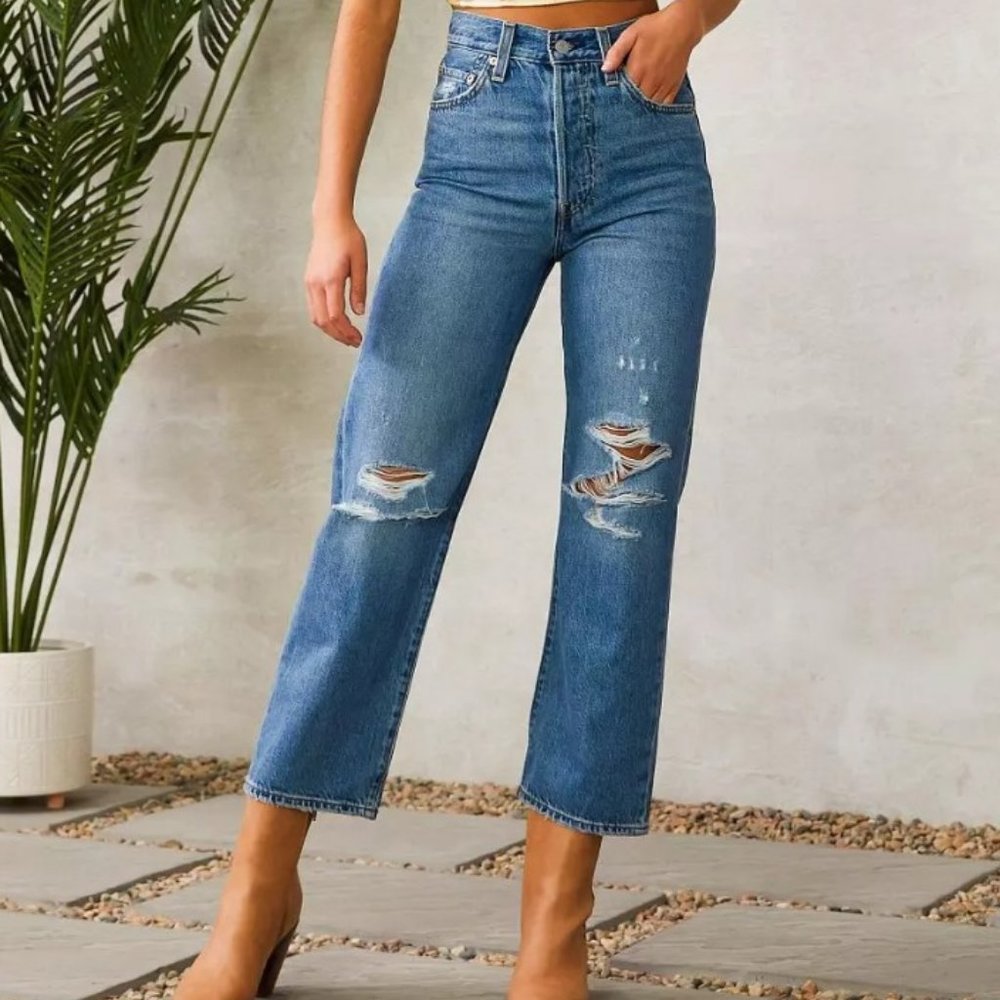 Ribcage Straight Ankle Jean